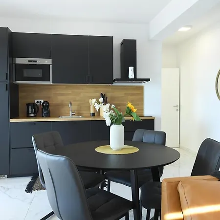 Amar Apartmán Vir